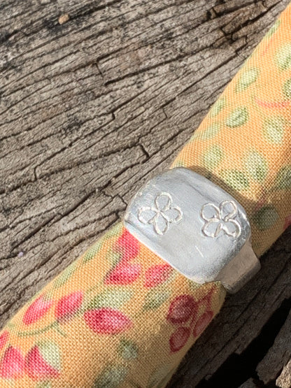 00 Alpine Daisy